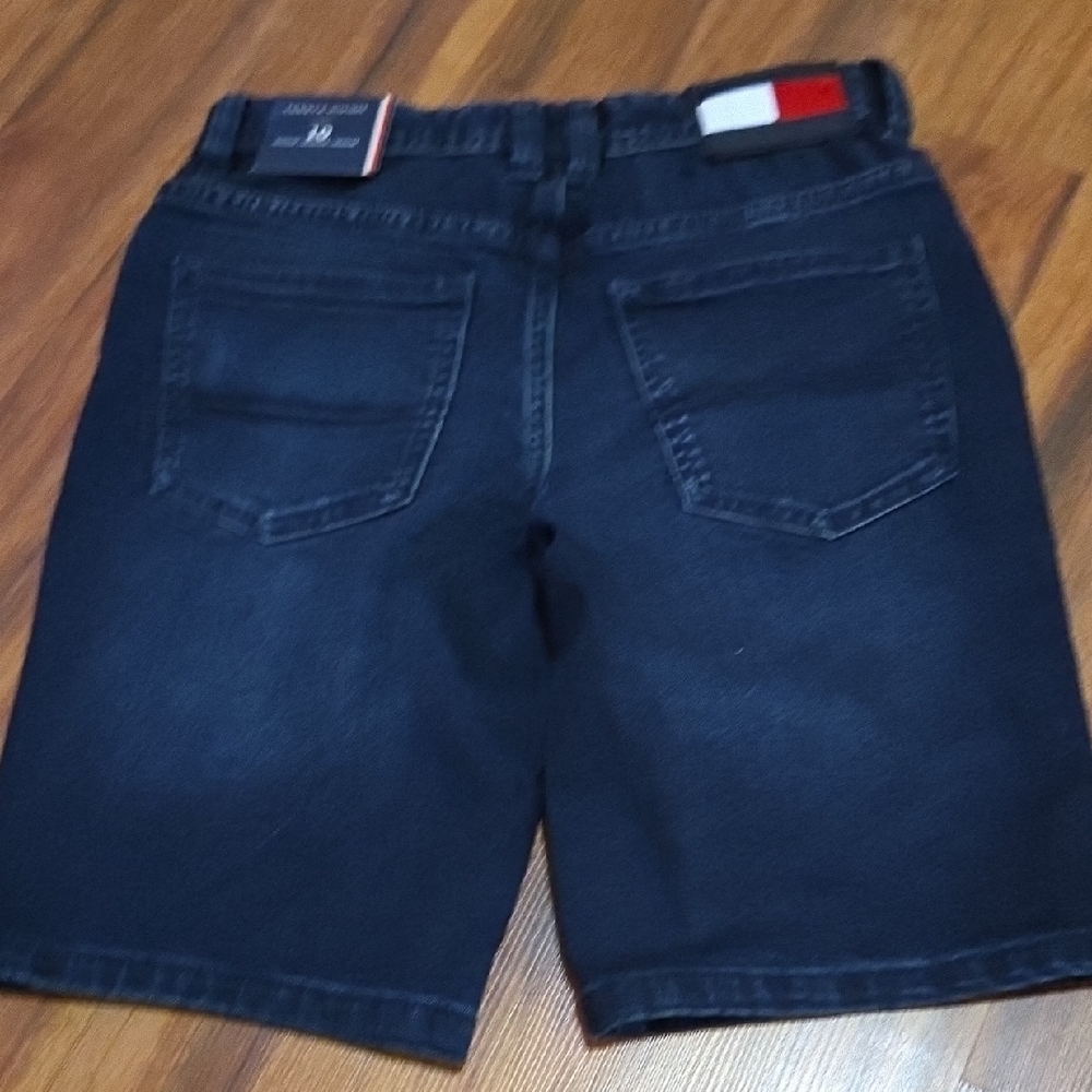 Tommy Hilfiger Big Boys Stylish  Denim Shorts Logo Size 10 NWT